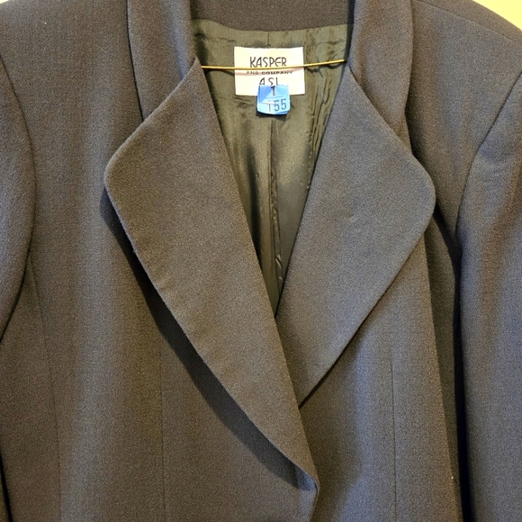 Kasper Classic Grey Woman's Jacket/Blazer, Size 12 - Picture 3 of 7